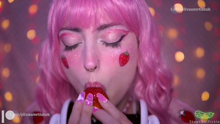 #SkepticalPickle - Licking ASMR - Skeptical Pickle