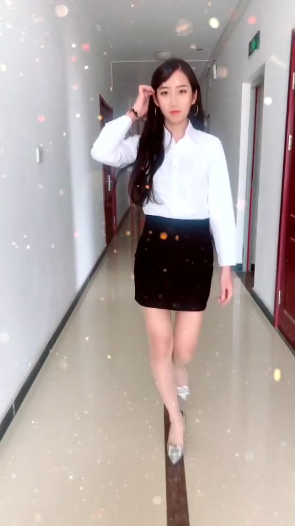 #正装#做我男朋友吧，每个月给你汇十万，再送你俩