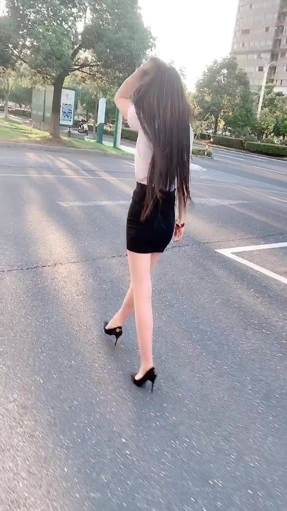 #正装#人生至少要有两次冲动，一次奋不顾身的爱情