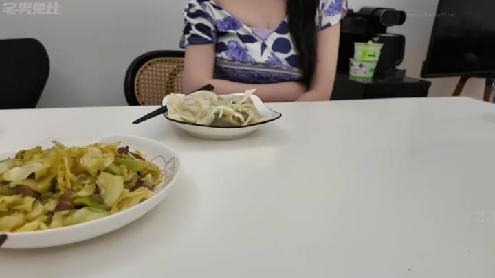 #小一熟了  朋友的妻子