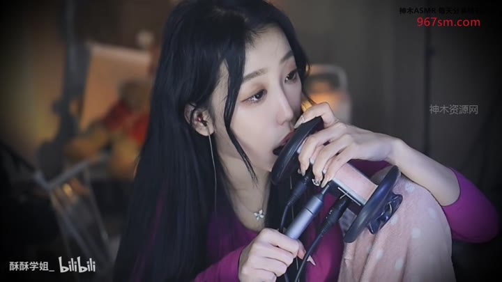#酥酥学姐 舔耳