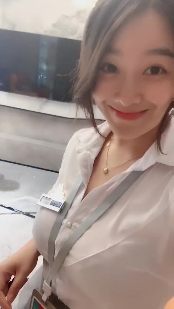 #正装#今天孩子不是留守儿童，中午饭也有吃，一身