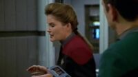 Star Trek Voyager S03E15 - Coda.mp4