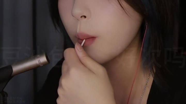 #ASMR    #豆沙包好次吗    甜甜棒棒糖