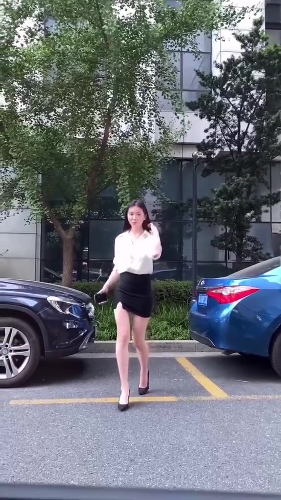 #正装#律所新来的大三实习生拿我车窗照镜子，你们