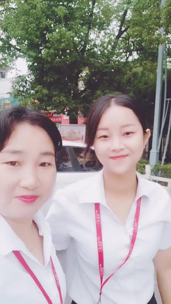 #正装#好久没有正式的职业装了，今天出来帮访客户