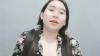 Bokep Indo Amerlita Sange Ngangkang Dikocok Jari Suami