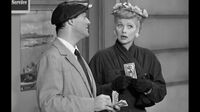 I Love Lucy S05E18 - Paris at Last.mp4
