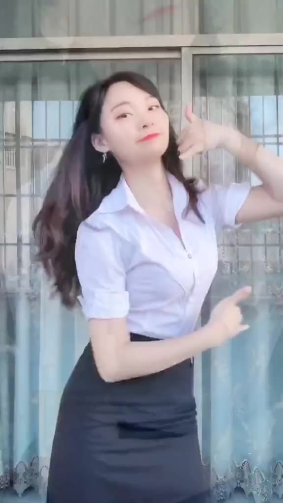 #正装#你喜欢鸡精 味精 糖精 香精 还是我这个