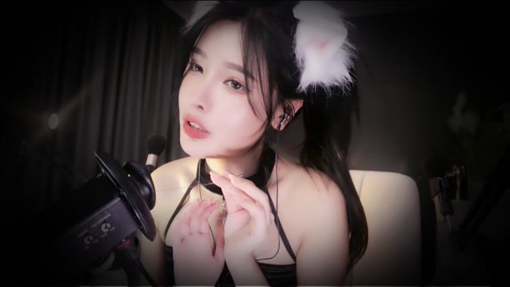 #ASMR   #恩七不甜   傲娇女友的哄睡