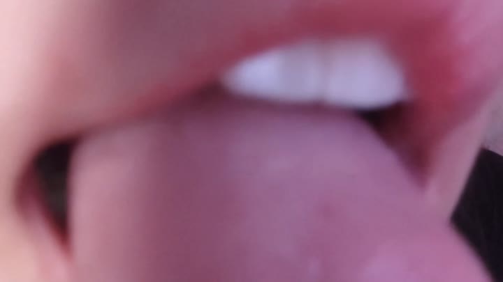 #白喵 #asmr   近距离口腔音