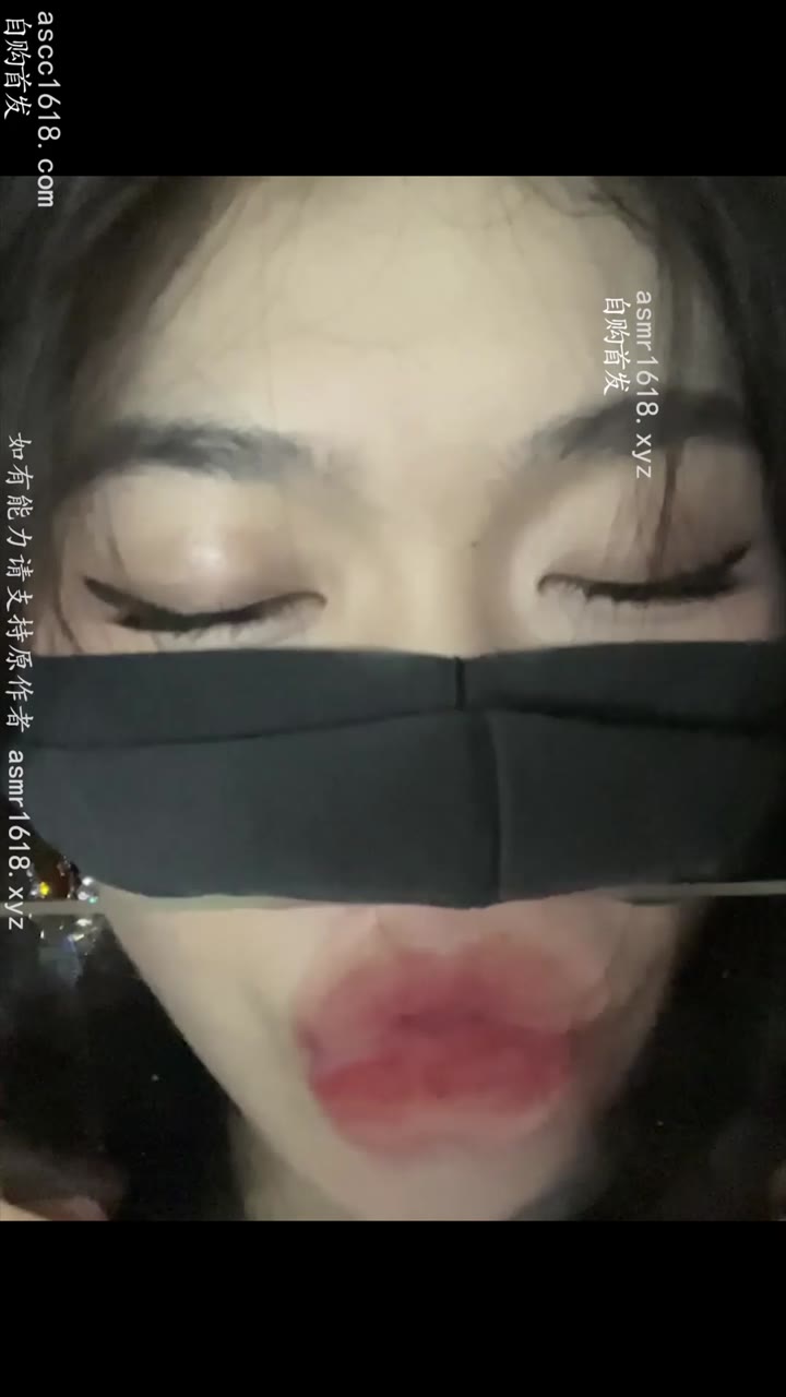 #居居要睡了     十月付费亚克力女友醉酒回家啵啵