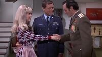 I Dream of Jeannie S05E14 - Never Put a Genie on a Budget.mp4