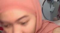 Bokep Aca Cewek Berjilbab Berani Ngelive Ngentot