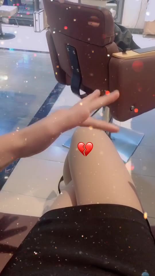 #正装#现在的男孩子认识一天就要微信，聊了三天就